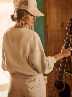 Lainey Wilson x Wrangler Cowboy Sweatpants