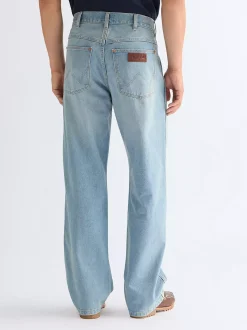 Loose Straight Lightweight Jean