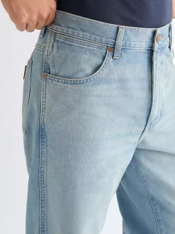 Loose Straight Lightweight Jean