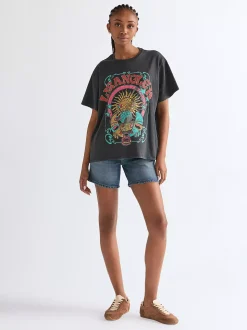 Relaxed Girlfriend Tee
