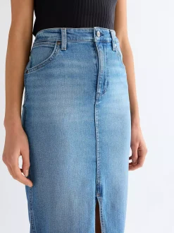 Slim Pencil Lightweight Skirt