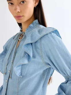Slim Romance Lightweight Blouse