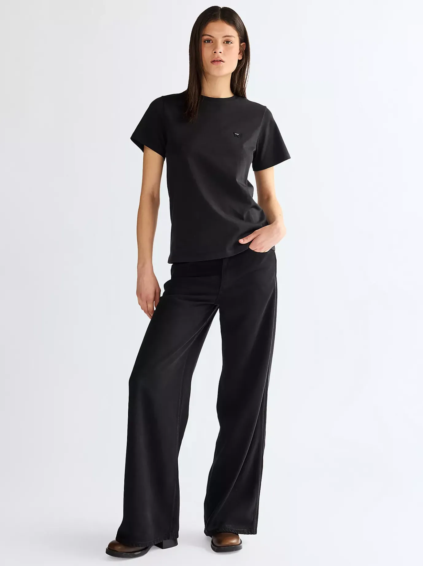 Slim Sign Off Tee