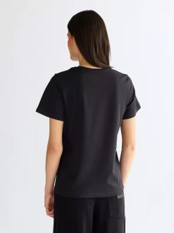 Slim Sign Off Tee